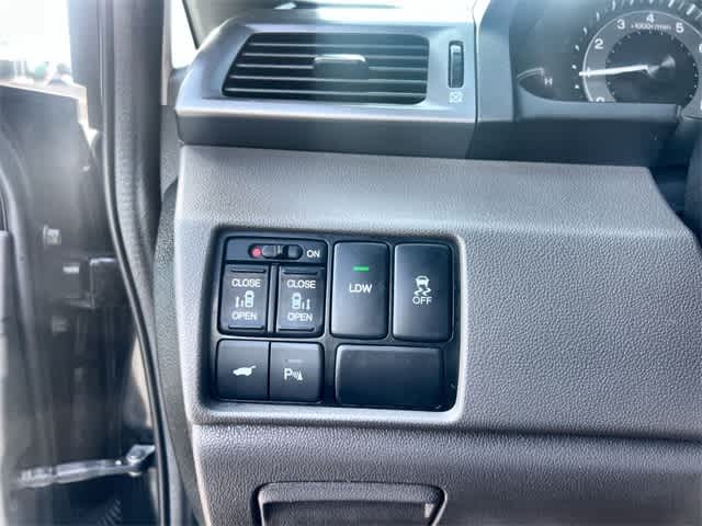 Thumbnail: 2014 Honda Odyssey - 29