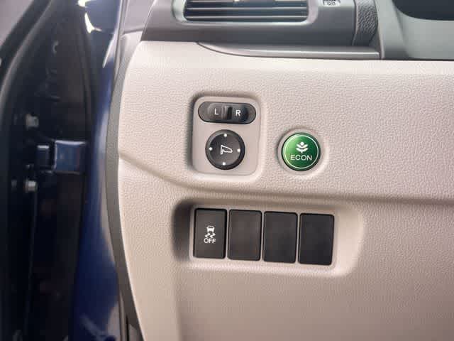 Thumbnail: 2018 Honda Pilot - 29