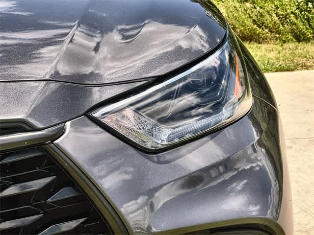 Thumbnail: 2021 Toyota Highlander - 24