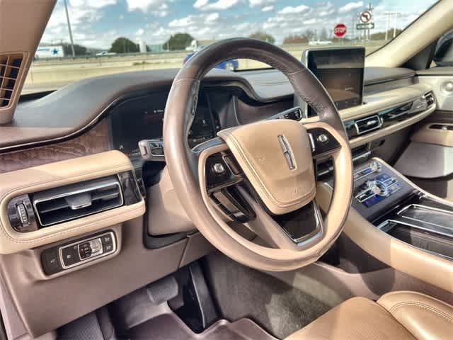 Thumbnail: 2020 Lincoln Aviator - 15
