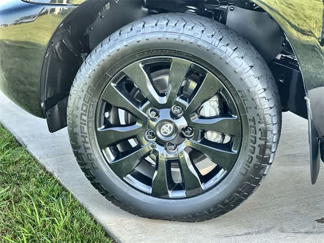 Thumbnail: 2021 Toyota Sequoia - 9
