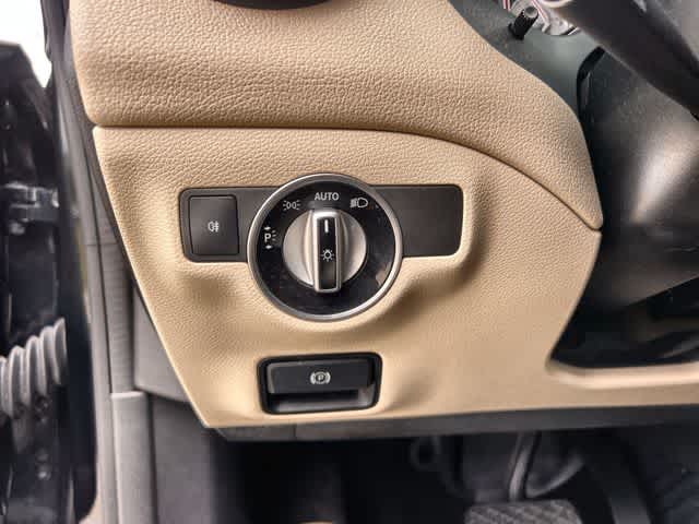 Thumbnail: 2014 Mercedes-Benz CLA - 29