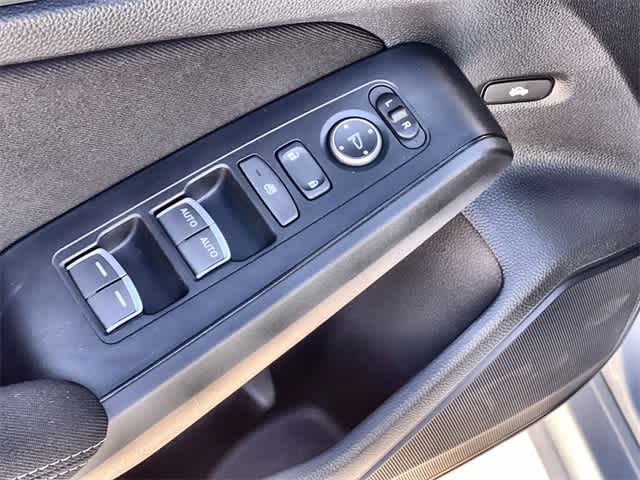 Thumbnail: 2023 Honda Civic - 30