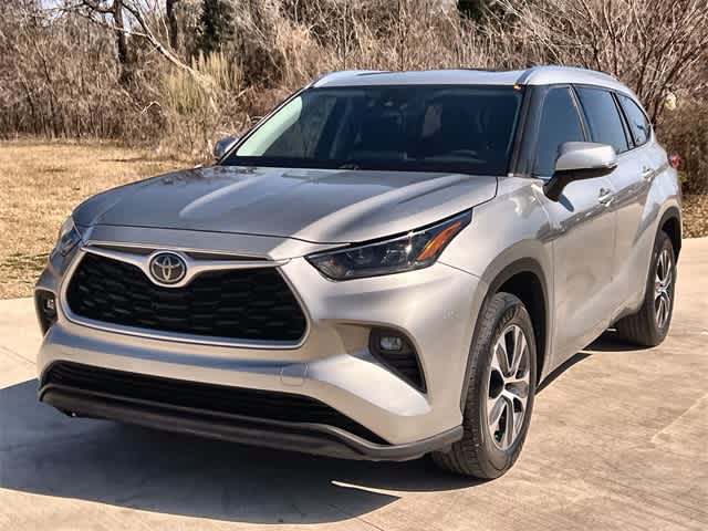 Thumbnail: 2020 Toyota Highlander - 2