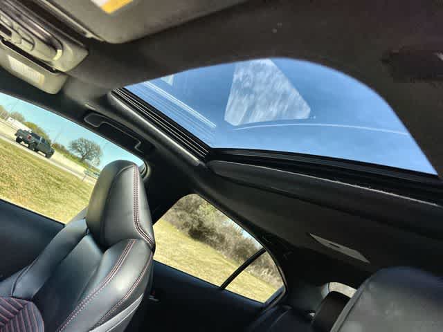 Thumbnail: 2023 Toyota Corolla - 32