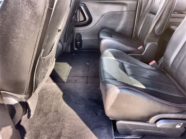 Thumbnail: 2019 Dodge Grand Caravan - 32