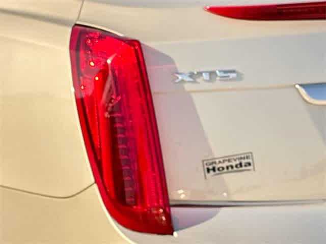 Thumbnail: 2016 Cadillac XTS - 8