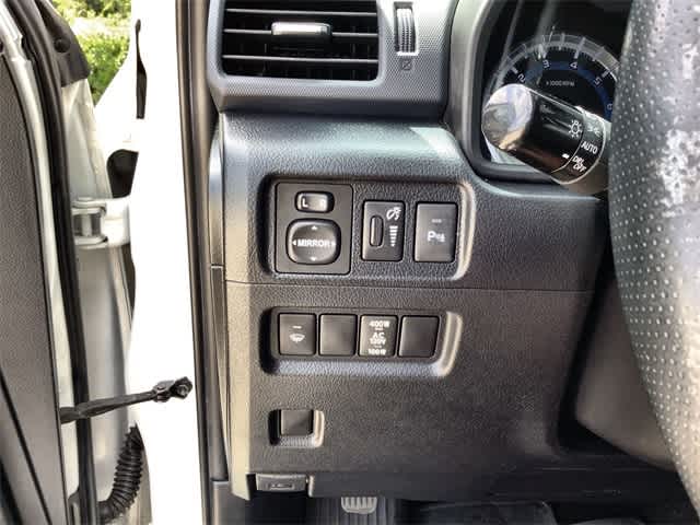 2017 Toyota 4Runner Limited 29