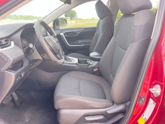 Thumbnail: 2021 Toyota RAV4 - 11