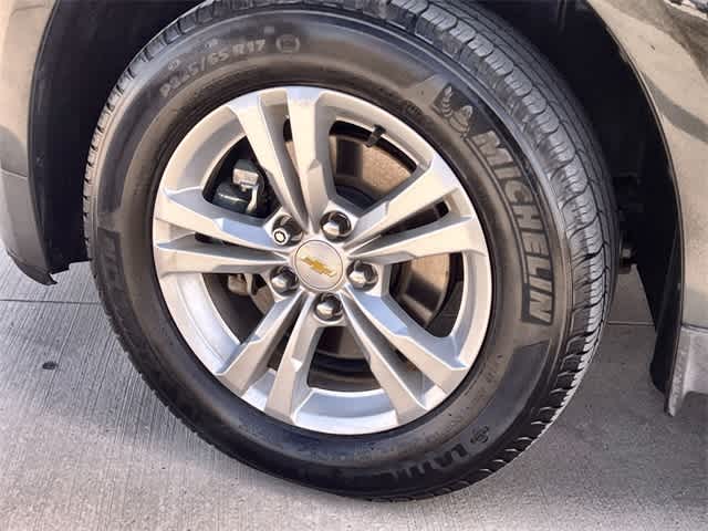 Thumbnail: 2017 Chevrolet Equinox - 9