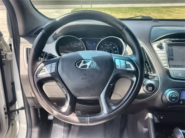 Thumbnail: 2015 Hyundai Tucson - 17