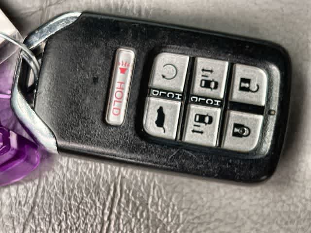 Thumbnail: 2019 Honda Odyssey - 21