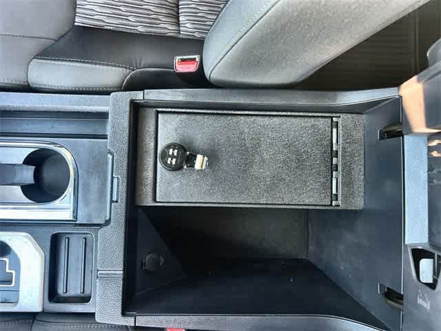 Thumbnail: 2021 Toyota Tundra - 27