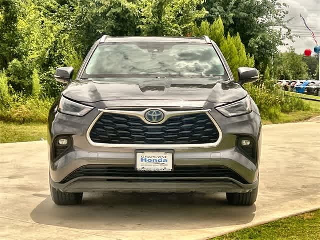 Thumbnail: 2022 Toyota Highlander - 7