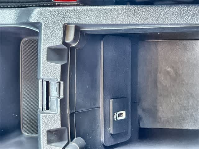 2019 Ford Escape SE 27