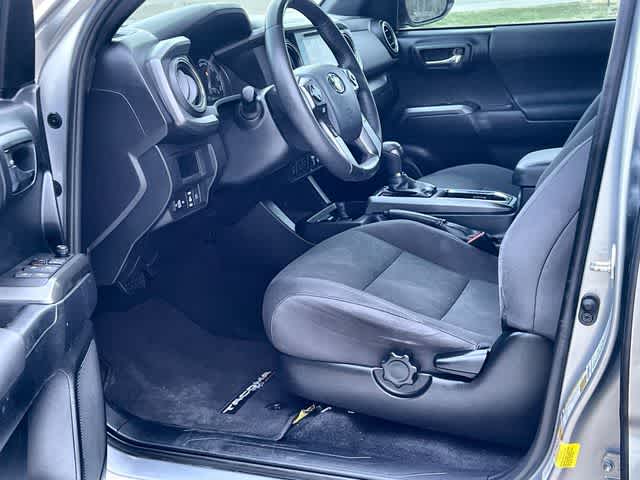 Thumbnail: 2019 Toyota Tacoma - 3