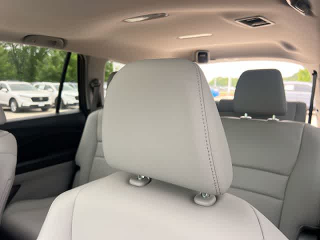 Thumbnail: 2018 Honda Pilot - 25