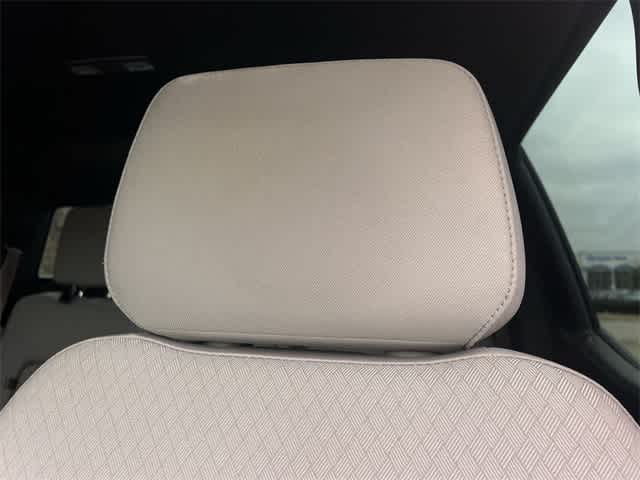 Thumbnail: 2020 Chevrolet Silverado 1500 - 25