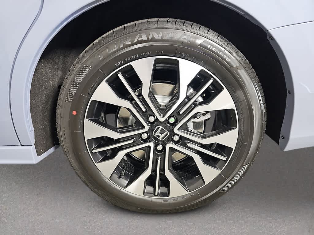 Thumbnail: 2026 Honda Odyssey - 9