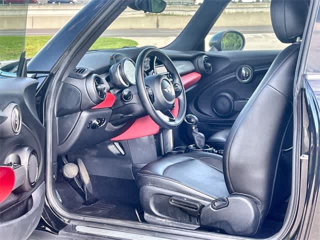 Thumbnail: 2015 MINI Cooper Hardtop - 3
