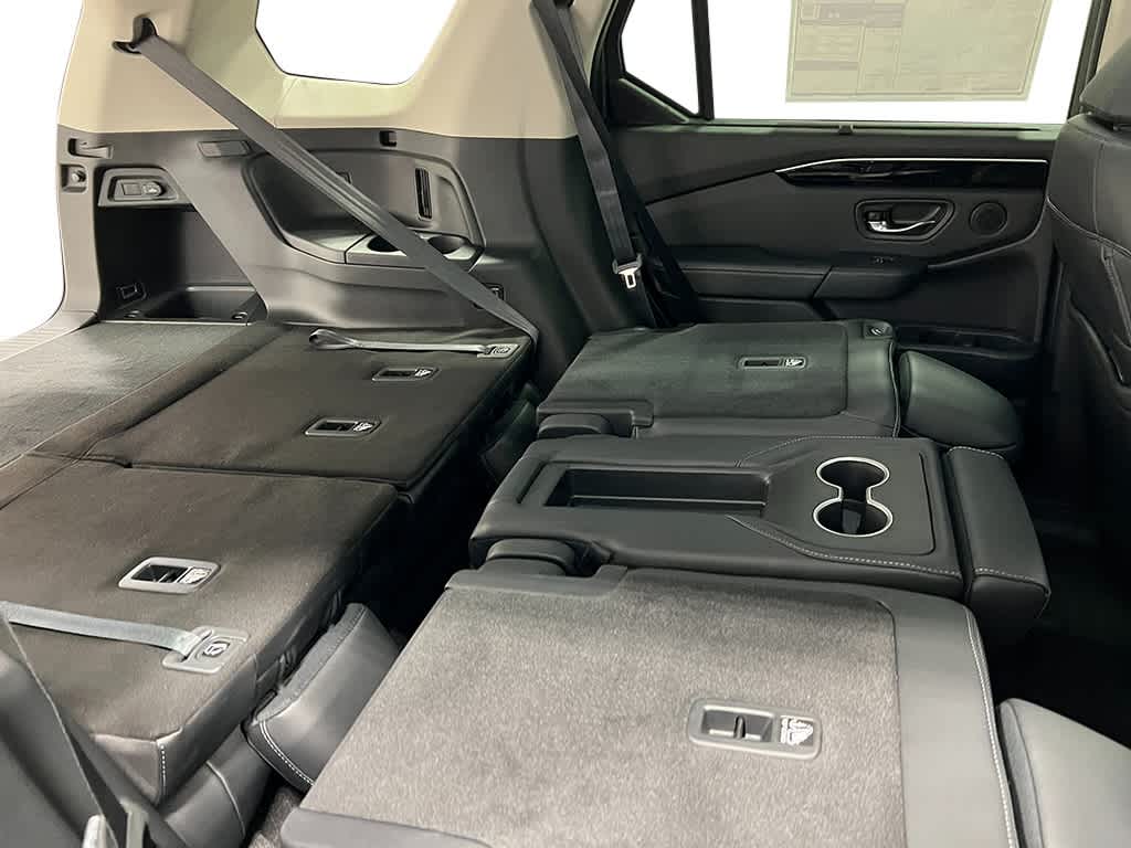 Thumbnail: 2025 Honda Pilot - 36