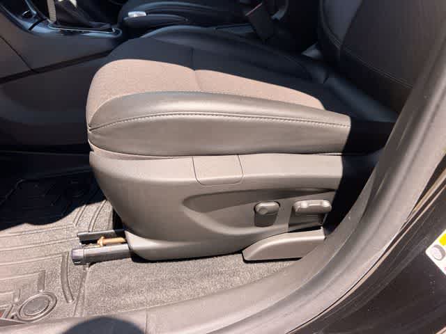 Thumbnail: 2019 Buick Encore - 31