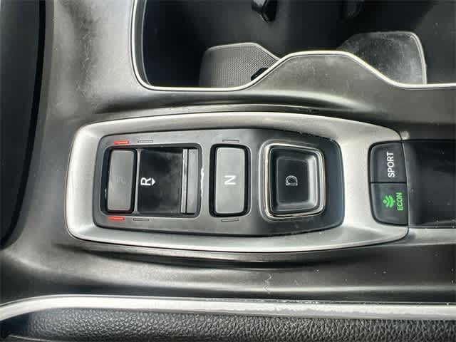 Thumbnail: 2018 Honda Accord - 16