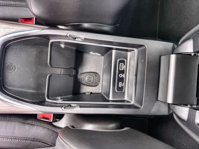 Thumbnail: 2020 Alfa Romeo Giulia - 27