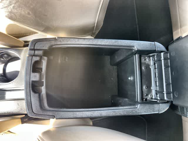 Thumbnail: 2012 Chrysler 200 - 27