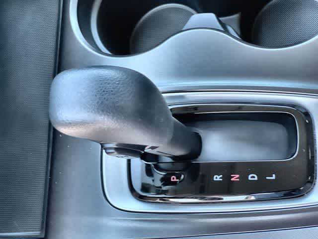Thumbnail: 2017 Honda Pilot - 16