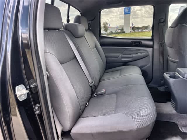 Thumbnail: 2010 Toyota Tacoma - 14