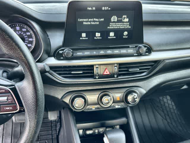 Thumbnail: 2021 Kia Forte - 18