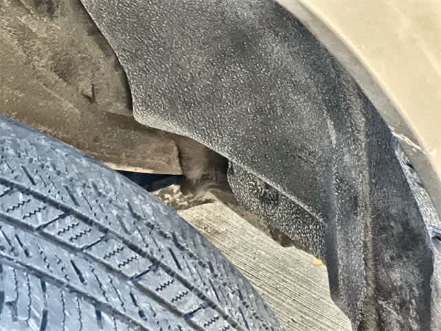 Thumbnail: 2021 Toyota RAV4 - 23