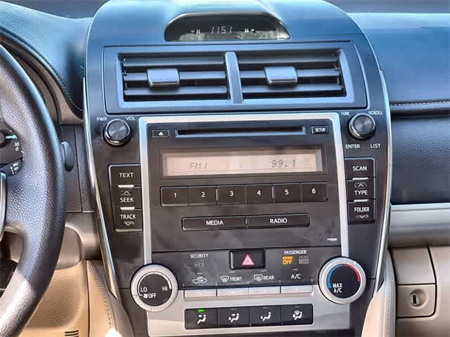 Thumbnail: 2012 Toyota Camry - 18