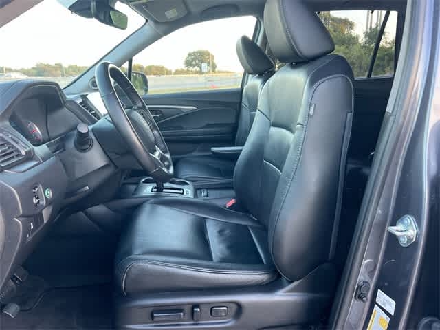 Thumbnail: 2019 Honda Pilot - 11