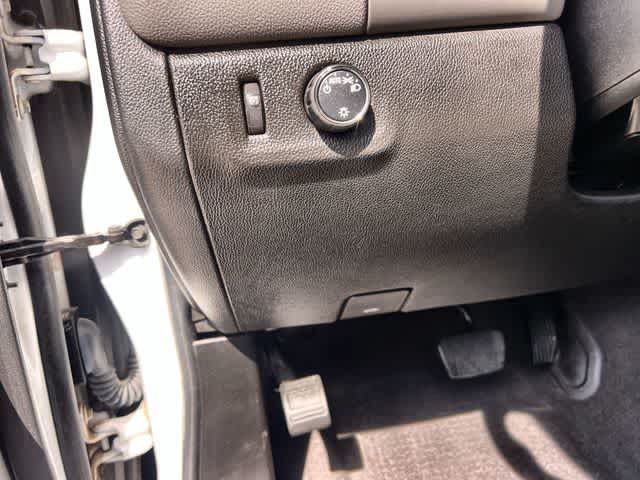 Thumbnail: 2020 Chevrolet Colorado - 28