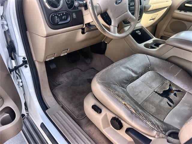 Thumbnail: 2005 Ford Expedition - 3