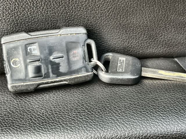 Thumbnail: 2015 GMC Canyon - 21