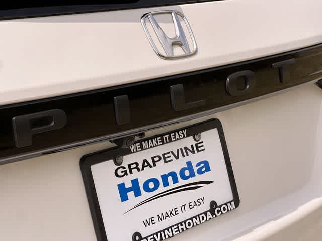 Thumbnail: 2023 Honda Pilot - 8