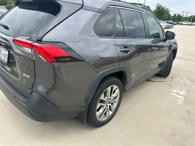 Thumbnail: 2021 Toyota RAV4 - 16