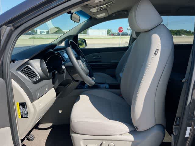 Thumbnail: 2016 Kia Sedona - 11