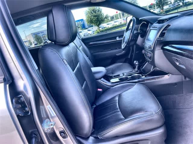 Thumbnail: 2015 Kia Sorento - 12
