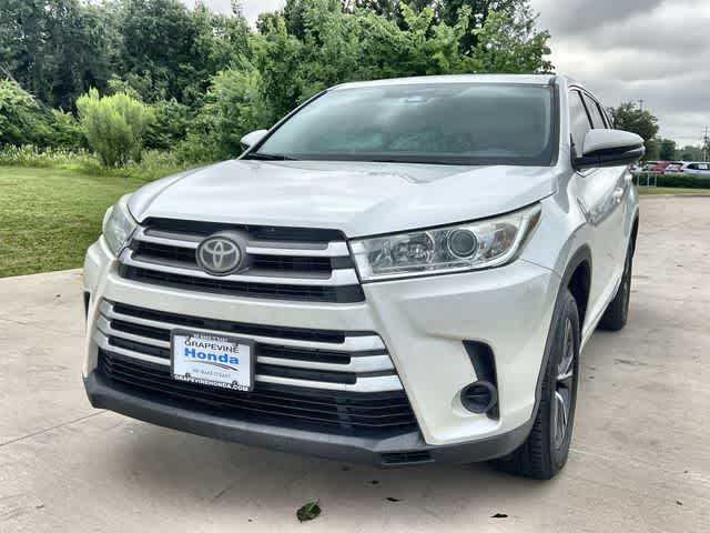 Thumbnail: 2018 Toyota Highlander - 2