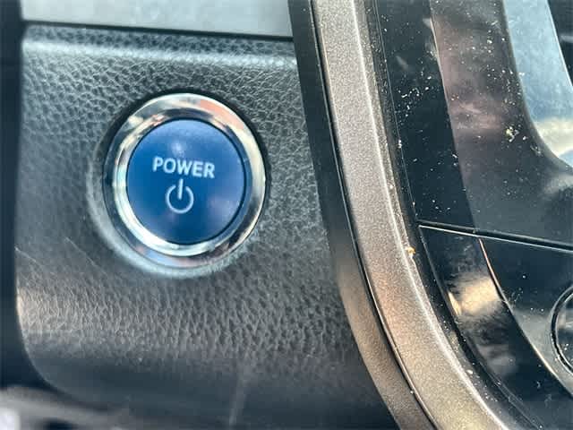 Thumbnail: 2021 Toyota Camry - 28