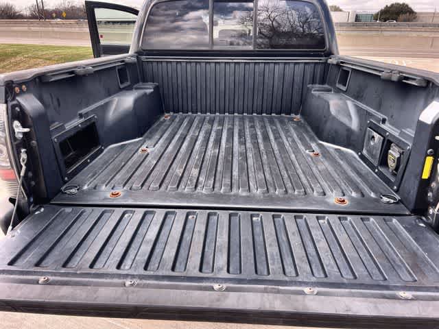 Thumbnail: 2010 Toyota Tacoma - 20