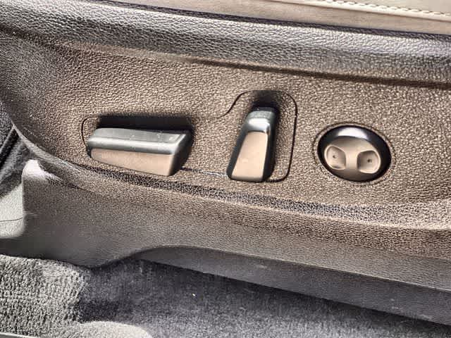 Thumbnail: 2021 Kia Telluride - 31