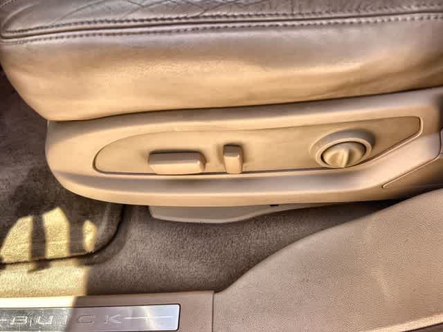 Thumbnail: 2012 Buick Enclave - 30