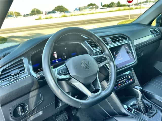 Thumbnail: 2022 Volkswagen Tiguan - 15