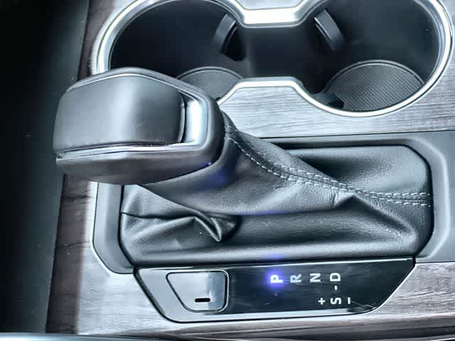 Thumbnail: 2023 Toyota Highlander - 16