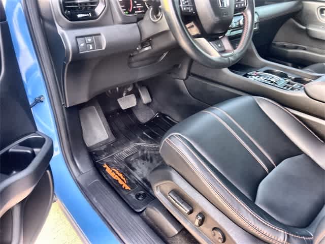 Thumbnail: 2023 Honda Pilot - 3